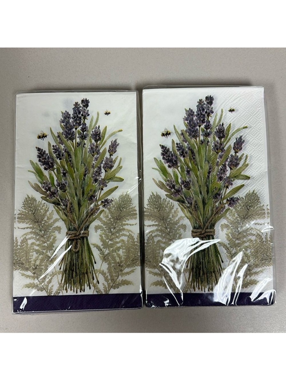 Fresh Lavender Floral Bouquet White Purple Set of 15 x 2 Guest Size Napkins